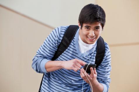 teen_boy_with_headphones