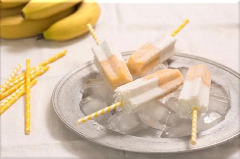 Banana and coconut milk pops